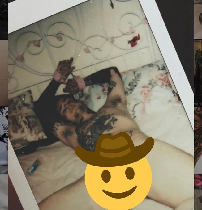 Thursdays, amirite https://t.co/WpXr4F0QiG