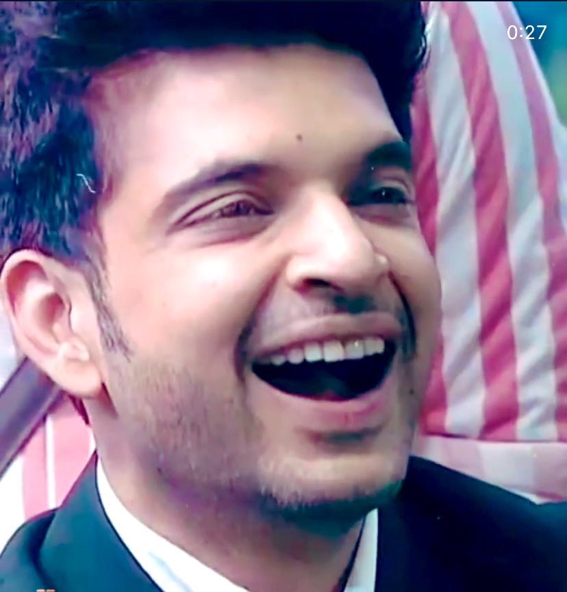 OyeHoyeCandy's tweet photo. Dil jeet liya hai #KaranKundrra ne. That’s it. If people can’t love or respect him for his sheer loyalty, then they are losing out on something 

WE SUPPORT KARAN KUNDRRA https://t.co/PSLWhsFVXE