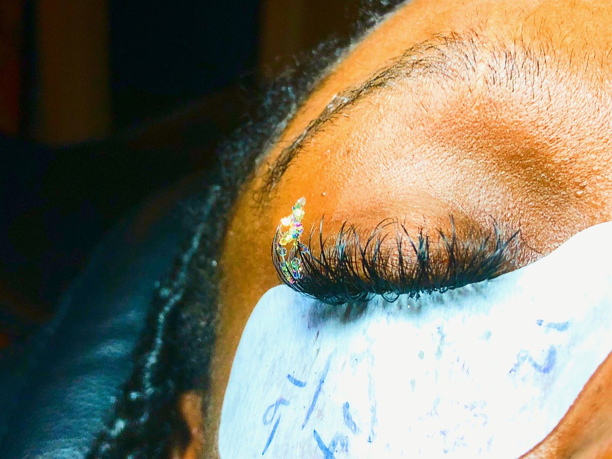 MurderMedusa's tweet image. It’s the details for meeee 🥰💞 #ChicagoLashTech #FloridaLashTech