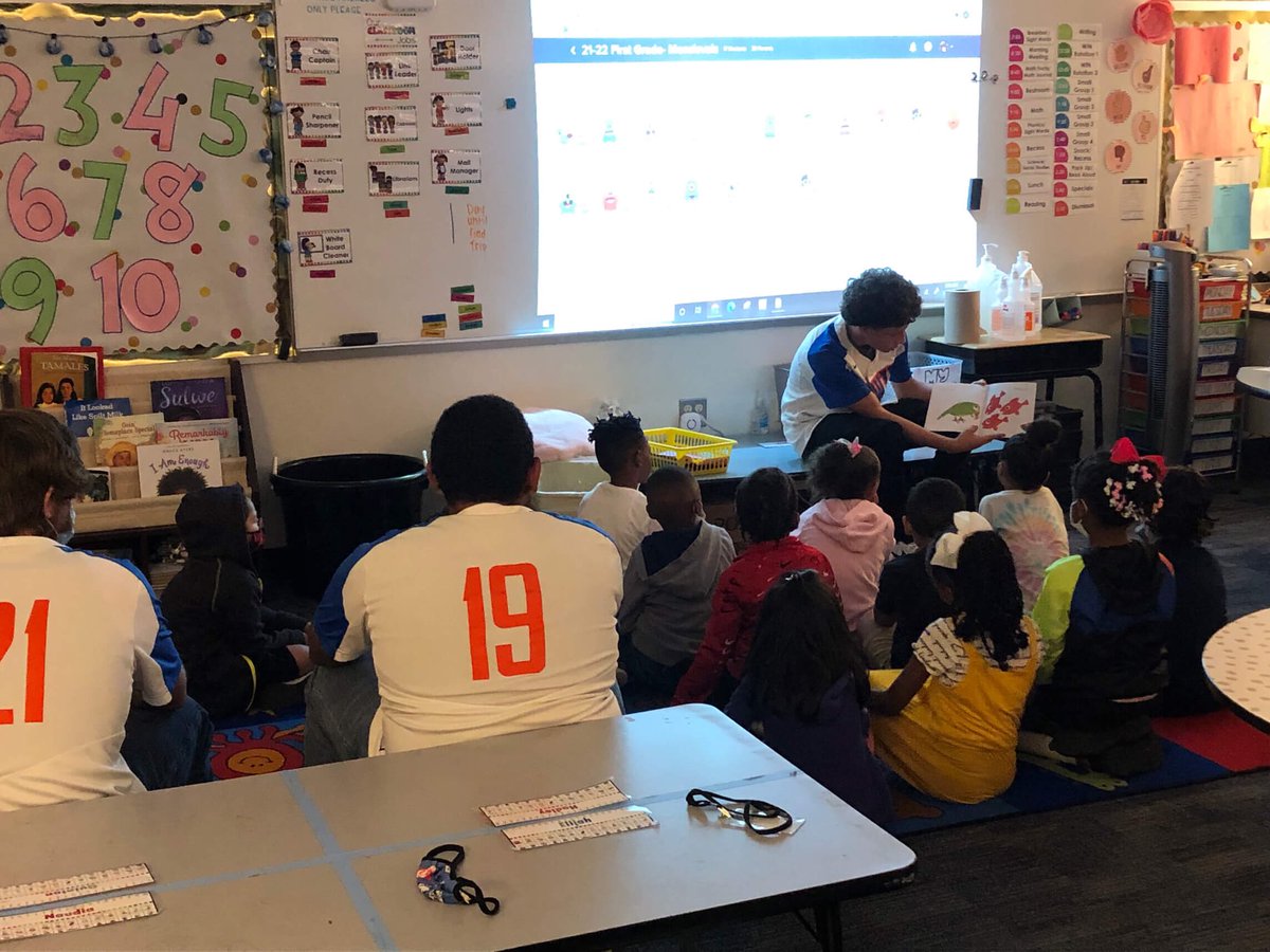 BaseballBowie's tweet photo. Bowie Varsity players reading to the students of West Elementary! The players and kids both had a blast! #morethanbaseball @JamesBowieHS https://t.co/qRBAauZRmd