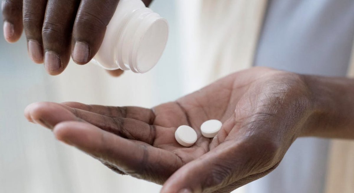 Forbes's tweet image. Pfizer is investigating an oral antiviral drug that could prevent Covid-19 infection after being exposed to the virus trib.al/qvyeNPQ