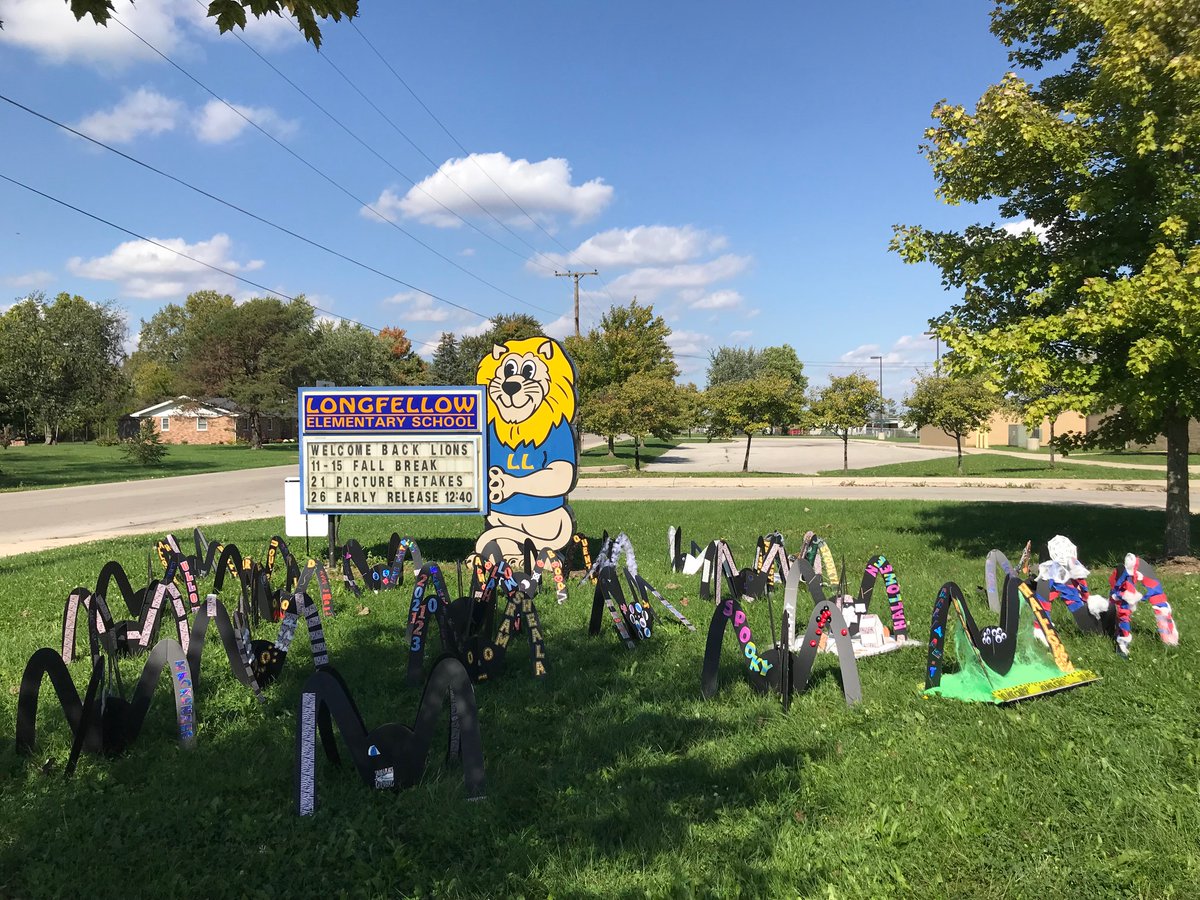 Spider Wars - 2021: Mrs. McKalip, Longfellow Elementary, Grades 4-5.
<a href="/ClassConnectECI/">ClassroomConnectionsECI</a> <a href="/Longfellow_MCS/">Gerry Moore</a> <a href="/MuncieSchools/">Muncie Community Schools</a>