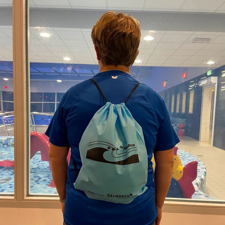 Stravers's tweet photo. Graag gedaan, @DeGendten!🤝

We wensen alle deelnemers ontzettend veel (zwem)plezier en succes toe. Op naar een succesvolle #zwem4daagse 🏊 https://t.co/zQF1eSb9eI