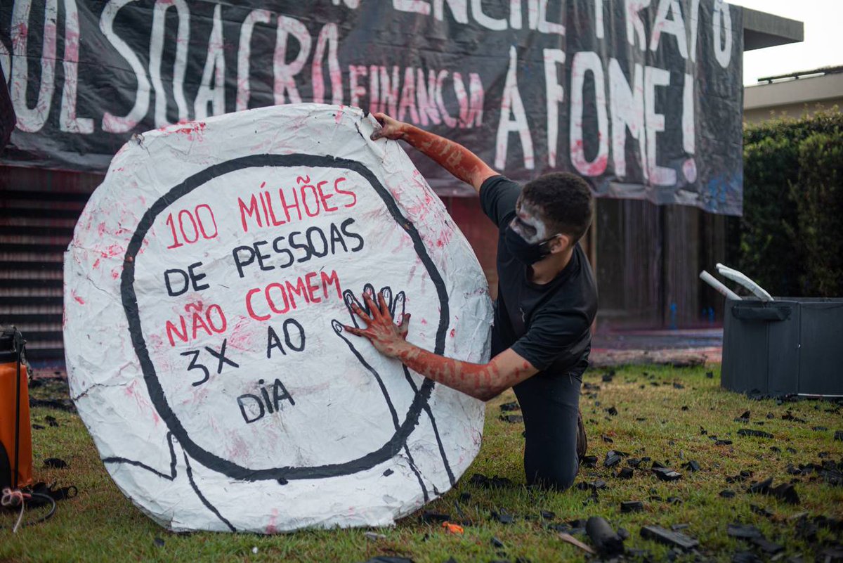 Precisamos de subsídios e investimentos na agricultura familiar e camponesa. O governo Bolsonaro é culpado pela miséria e pela fome dos brasileiros e brasileiras. Bolsonaro se Alimenta da nossa Fome! BolsoAgro é Fome, é Tóxico, é Fogo, é Morte! (...)+