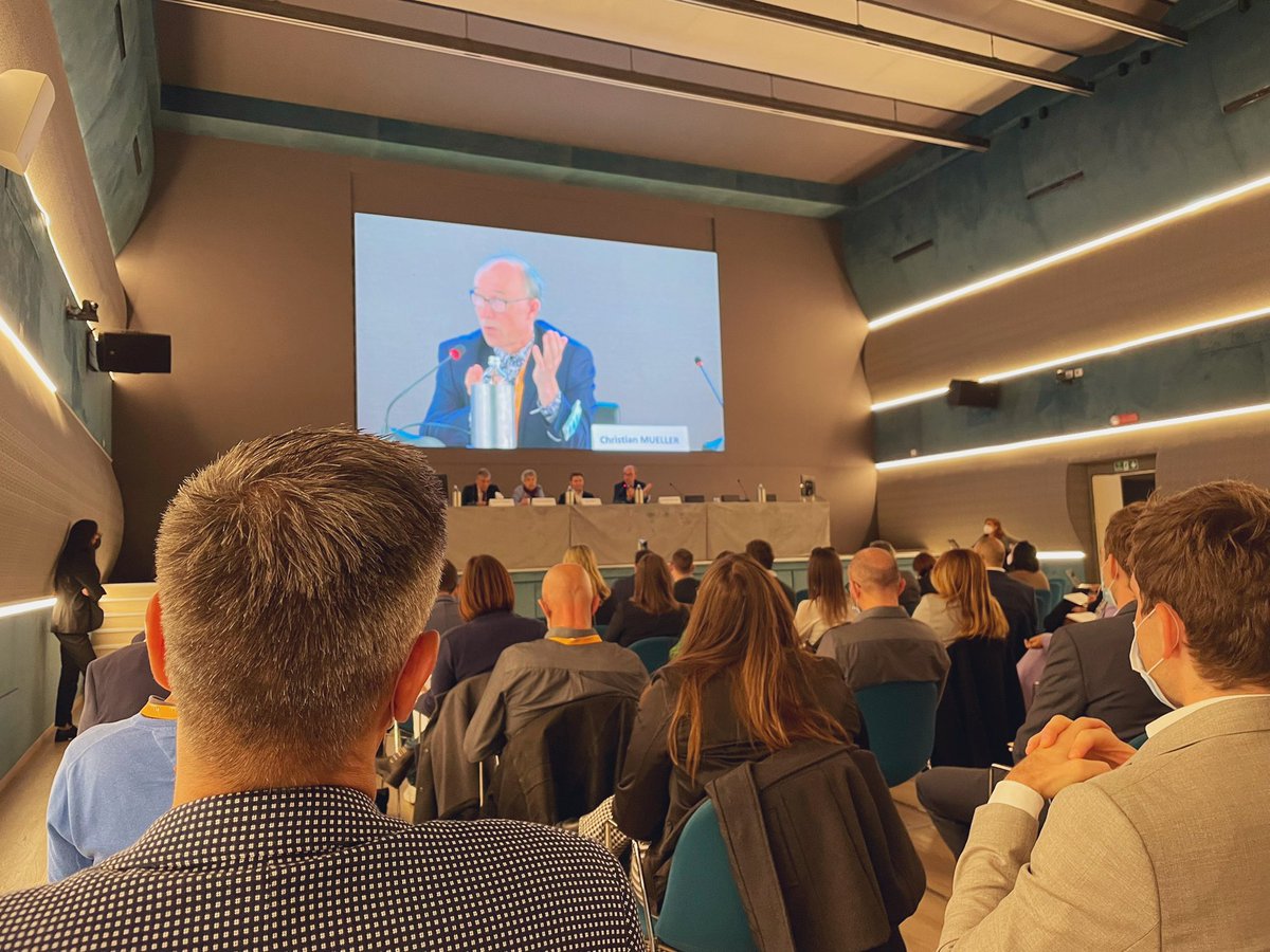 Fantastic to be at the GREAT-XIV international meeting after all the challenges of the past 18 months. Lots of interesting research and discussion ahead! #cardiology #troponin <a href="/HighSTEACS/">Nicholas Mills</a> <a href="/DorienKimenai/">Dorien Kimenai</a> <a href="/CaelanTaggart/">Caelan Taggart</a> <a href="/andabularga/">Anda Bularga</a>