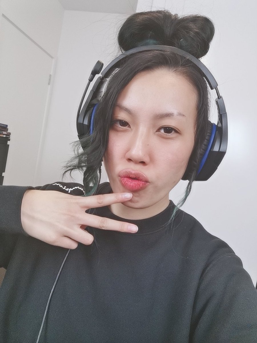 SURPRISE Apex stream and first official stream as a part of <a href="/AussiePrideTeam/">Aussie Pride</a> 🎉

My hair is so long that I can no longer do my iconic bun hairstyle anymore 😂

Live in 15! Come hangout~
twitch.tv/knrai