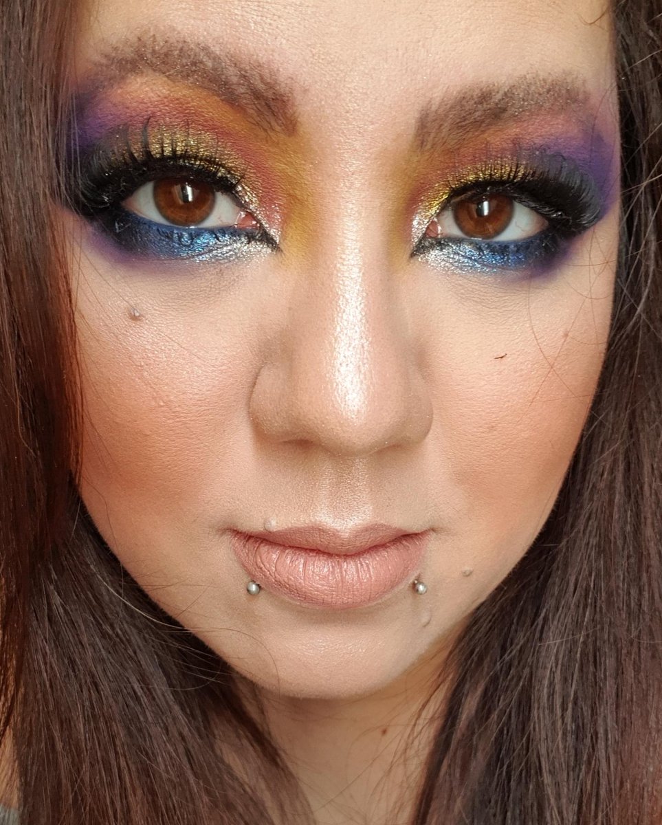 SweeLien's tweet photo. Eyes: @UCmademebuyit #WickedPalette #Russianlashes #Classics @PeachesMakeup
#pigments #snakebite #disco #mermaze @plouiseacademy #base2 #candecosmetics #lashglue @InglotUK #black77
@rimmellondonuk #wonderextensionmascara
@BenefitUK #Kabroweyebrowcream #shade5 https://t.co/8Nyd541SGV