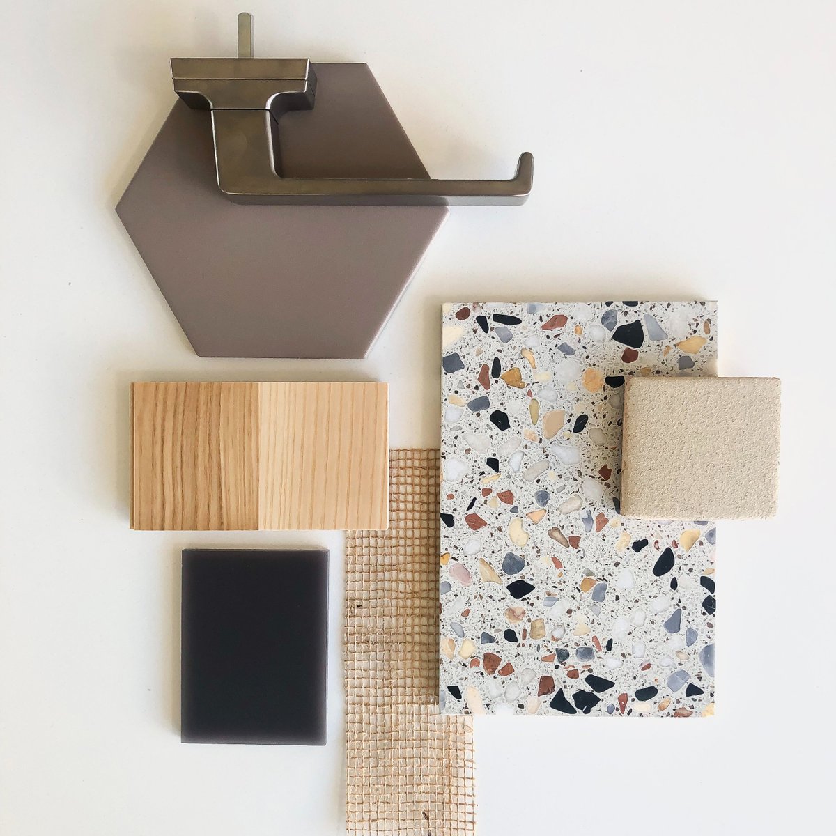 #MoodboardMATCOAM 
¿Sabes que en <a href="/matcoam/">matcoam</a> contamos con más de 700m2 de espacio expositivo? 
Ven a visitarnos para encontrar inspiración entre las 80 firmas de materiales representadas.