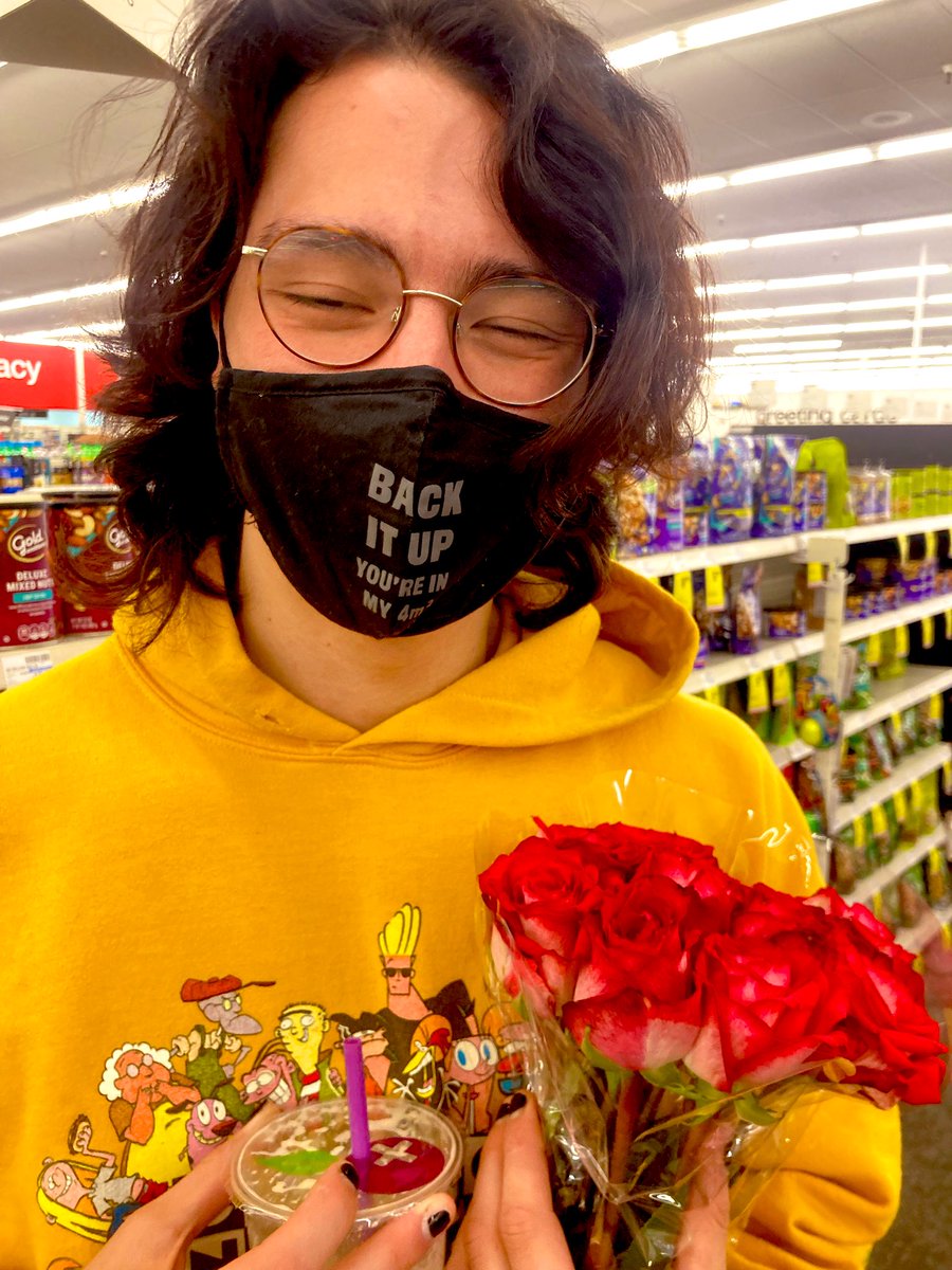 playisthename's tweet photo. Got flowers for my best friend today! 
Also got a yummy 🤤 protein shake 
#sleepbae #sleepnow #nightowl https://t.co/F2B2Ze0OE8