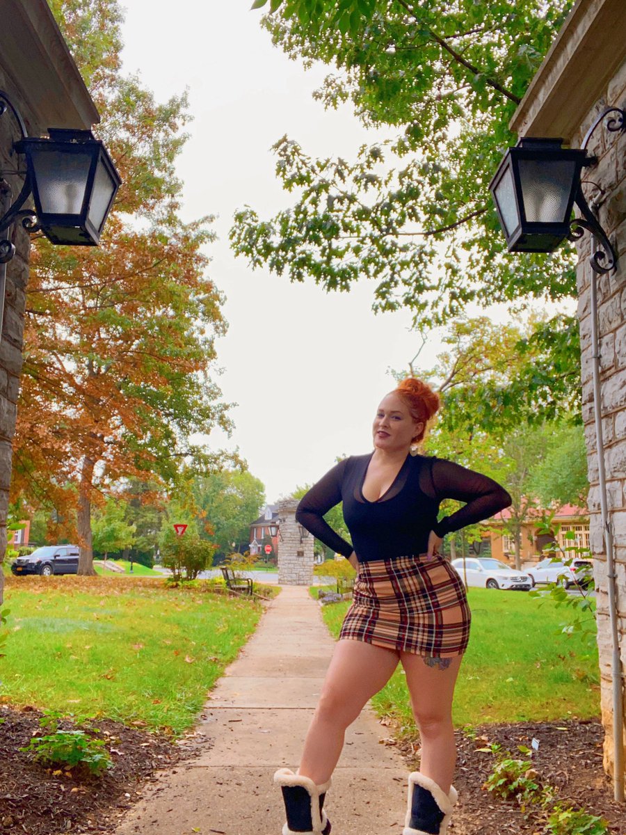 therealmissred's tweet photo. Hello Fall 🍁 🍁 🍁 check out my latest drop #PROTAGONIST #EP #OUTNOW #DL #Therealmissred #missred #missreddy #stayready #endlessstream #rapper #life #brickedup https://t.co/x9lGtr1nvb