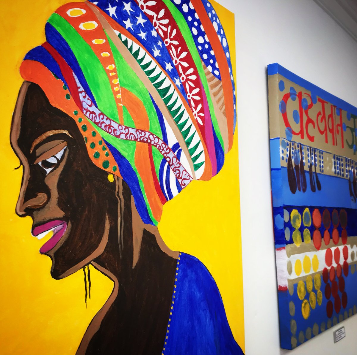 Left_Bridge's tweet photo. So lovely to have @fionaskene's exhibition below our office at the @Thegatehousetotnes. She's also doing portraits for £10 - we are very tempted!
All the proceeds are going to @LandWorksHQ. If you're in Totnes, pop in!
@visittotnes #totnes @visitsouthdevon https://t.co/02mKXcLvcs