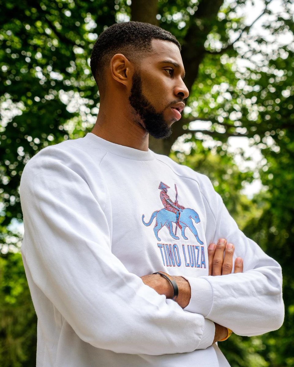nyalabi_'s tweet photo. #Repost 🧬 Avancer jusqu’à l’accomplissement de l’objectif. Tino.Luiza 
.
.
.
#sport #model #streetwear #streetstyle #basketball #blackandwhite #force #tinoluiza #nyalabi #nyalabiwear #africa https://t.co/L9erNWAKnP
