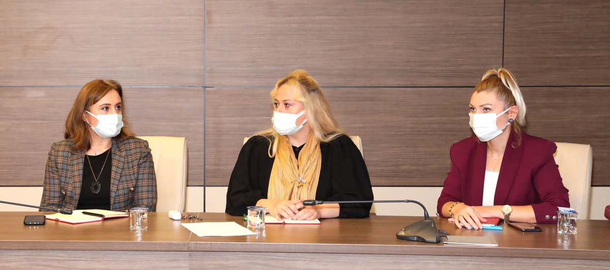 samsunilsaglik's tweet photo. Sağlık İl Müdürümüz Dr. Öğr. Üyesi @muhammetalioruc  doktora düzeyinde akademik çalışmaları olan çalışanlarımızla bir araya gelerek, bu alanda yapılabilecek faaliyetler hakkında değerlendirme toplantısı gerçekleştirdi https://t.co/4iGUoN3bYH