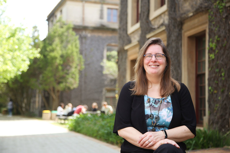 Associate Professor Maria Keet of the Dept of Computer Science has won the UCT's Open Textbook Award for her “exemplary resource”, An Introduction to Ontology Engineering. It's her first open textbook, and a world-first textbook for computer scientists. sit.uct.ac.za/sacm/news/2021…