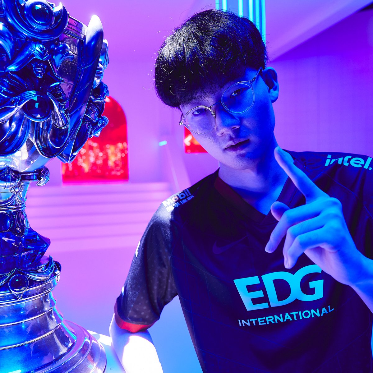 lolesports's tweet photo. Still deathless at #Worlds2021 https://t.co/FrumTV14ry