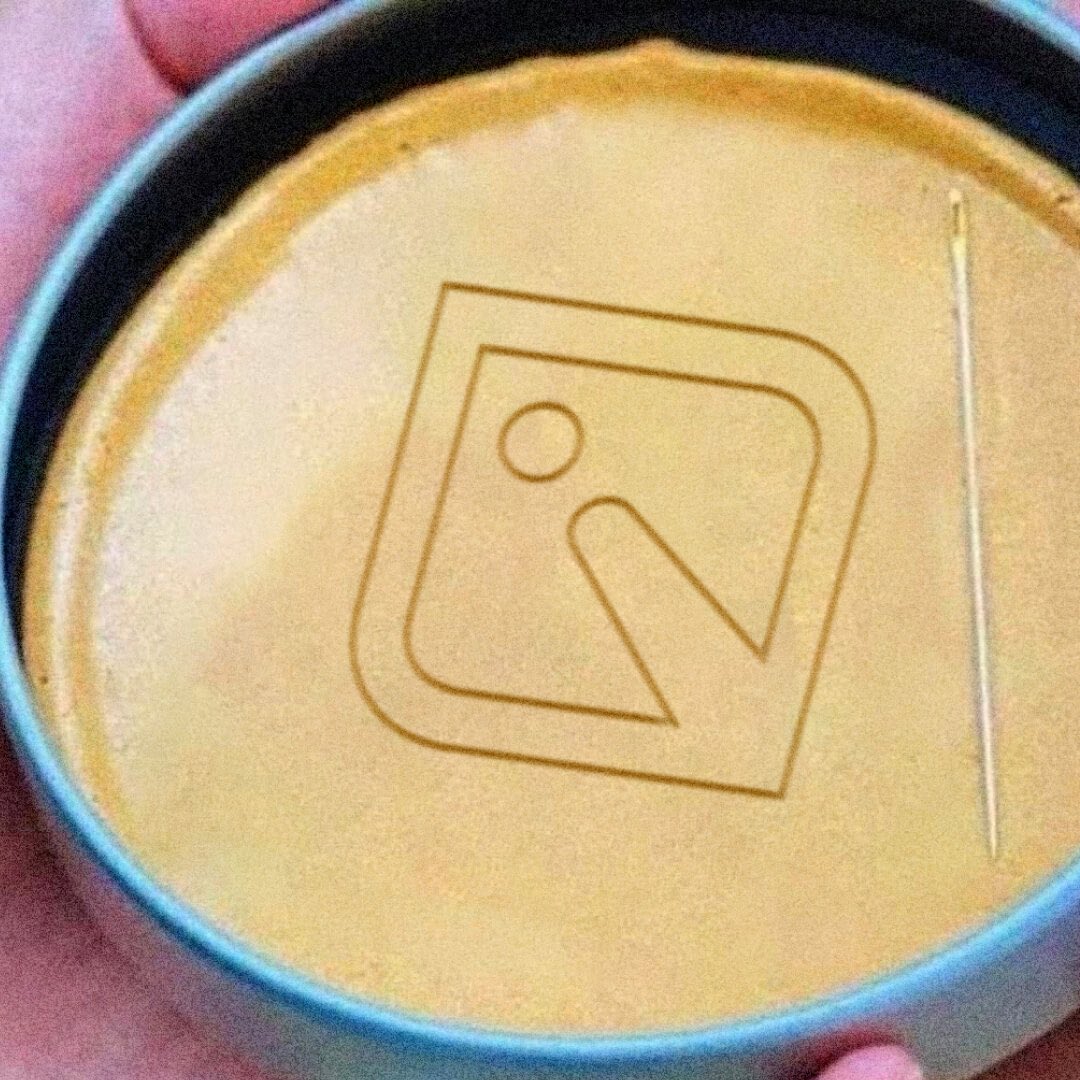 Sutra smo na Team Buildingu! Voditelji ureda su nas podijelili u random timove i pripremili nekoliko različitih igara. Dali su nam hint za jednu igru 👇🏻

Ima li netko ideju, prijedlog ili taktiku za nju? 🤷

#teambuilding