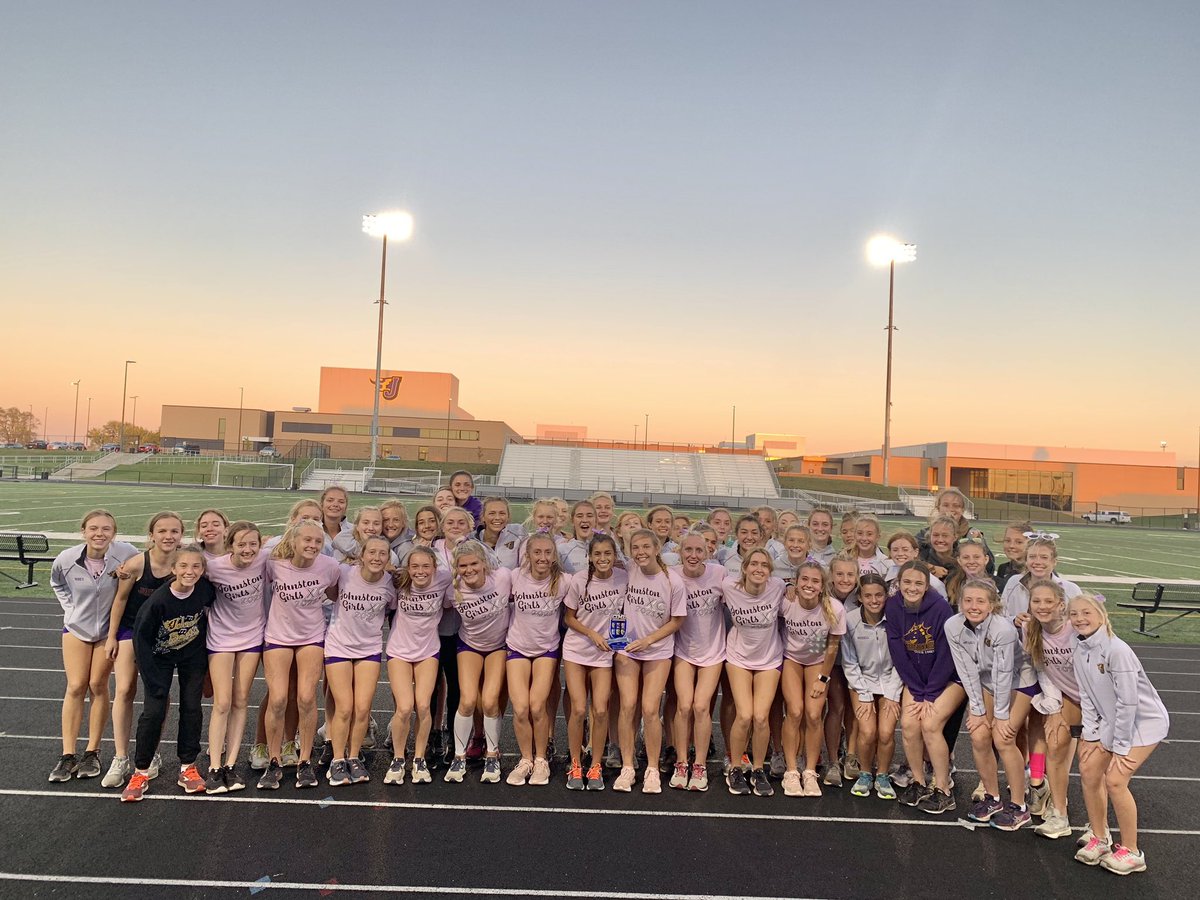JCSD_GirlsXCTF's tweet image. Congratulations to the 2021 CIML Central Conference Champions!! 🏃‍♀️💨🏆🥇💪💜💛
@OliviaVerde2 
@abigailwhartn 
@AleahTenpas 
@BaileyVaughan01 
@krissyspear 
Marissa Pewe
@MaggieBurry 
@JohannsenLauryn 
@woodsmall_jenna 
@_collinsgrace_ 

@DMRsports 
@JCSD__Athletics 
@JohnstonCSD
