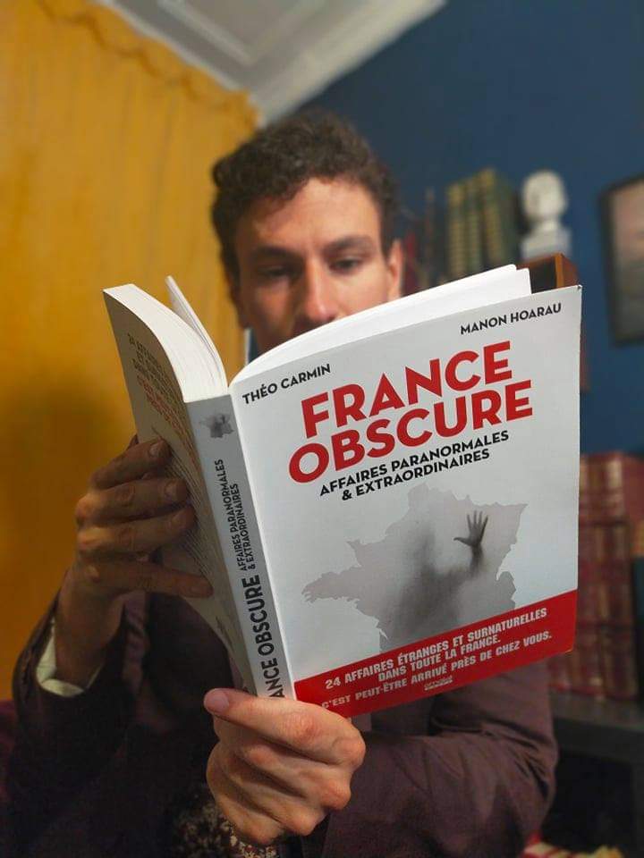 Sylartichot's tweet photo. Mon livre-enquete "France Obscure" est disponible depuis une semaine ! 24 affaires incroyables mais vraies, aux frontières du réel, à découvrir aux éditions @omakebooks ! 👻 https://t.co/JN8pQOckBa