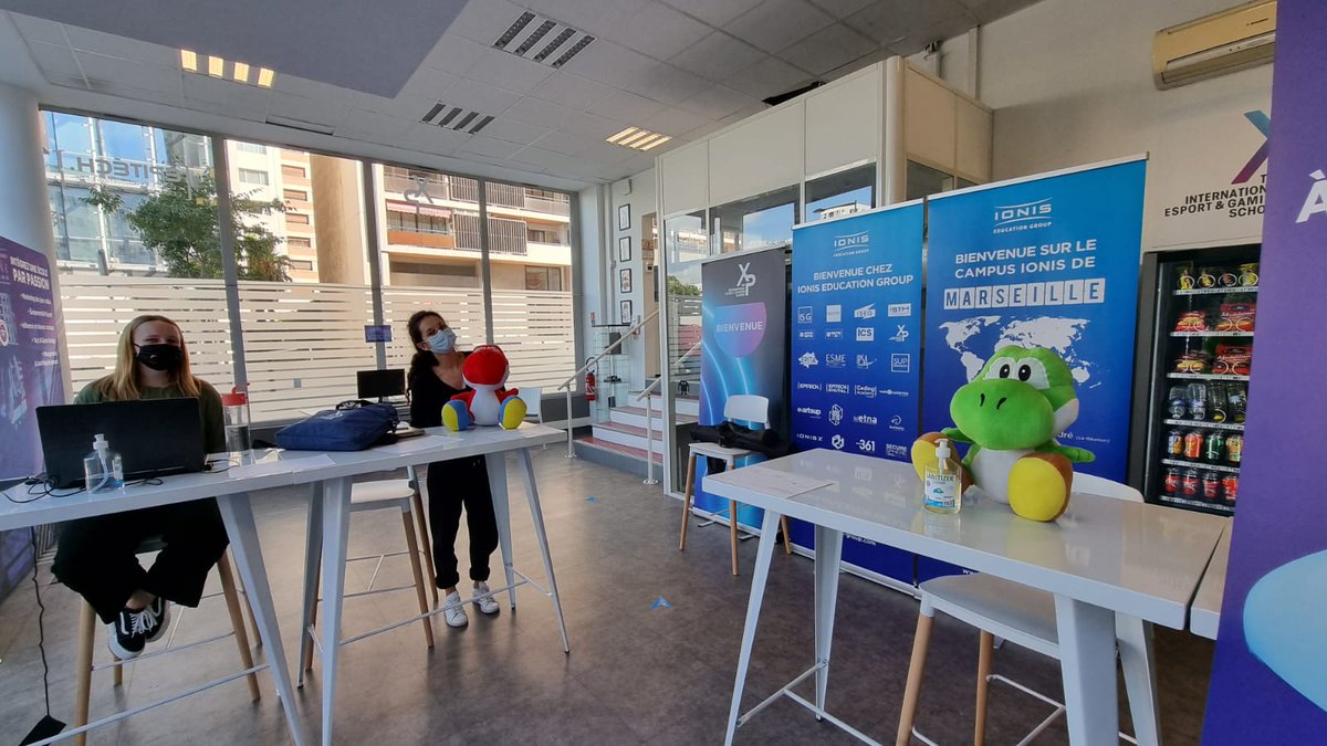 xp_esport's tweet photo. FOCUS  ÉVÉNEMENT ✨

Nos étudiants présents sur le campus de #Marseille travaillent sur la mise en place du #LevelUpSud ! 

➡️ La meilleure manière d'apprendre, c'est sur le terrain 💪

Un grand merci à @Lyxounay pour son aide ! 
On vous attend à partir de 18h !🔥 https://t.co/zx1bid0Ksh