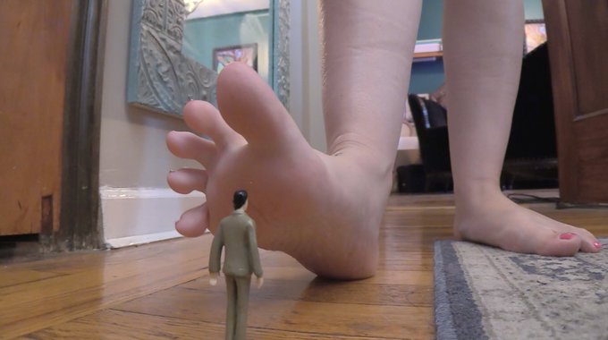 New #Giantess video update with @ClubCarmenXXX "Tiny Trapped In Carmen's Stockings" available for purchase<a href="/tag/giantess"class="tags">#Giantess</a><a class="tags" href="/tag/clubcarmenxxx">@clubcarmenxxx</a>