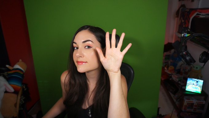 So show of hands who is coming to today's YouTube premiere? (link below) https://t.co/EDBwXJXXeV<a href="/tag/rsf"class="tags"><span>#rsf</span></a><a href="/tag/unclegreyatyoirservice"class="tags"><span>#unclegreyatyoirservice</span></a><a href="/tag/unclegrey"class="tags"><span>#unclegrey</span></a>