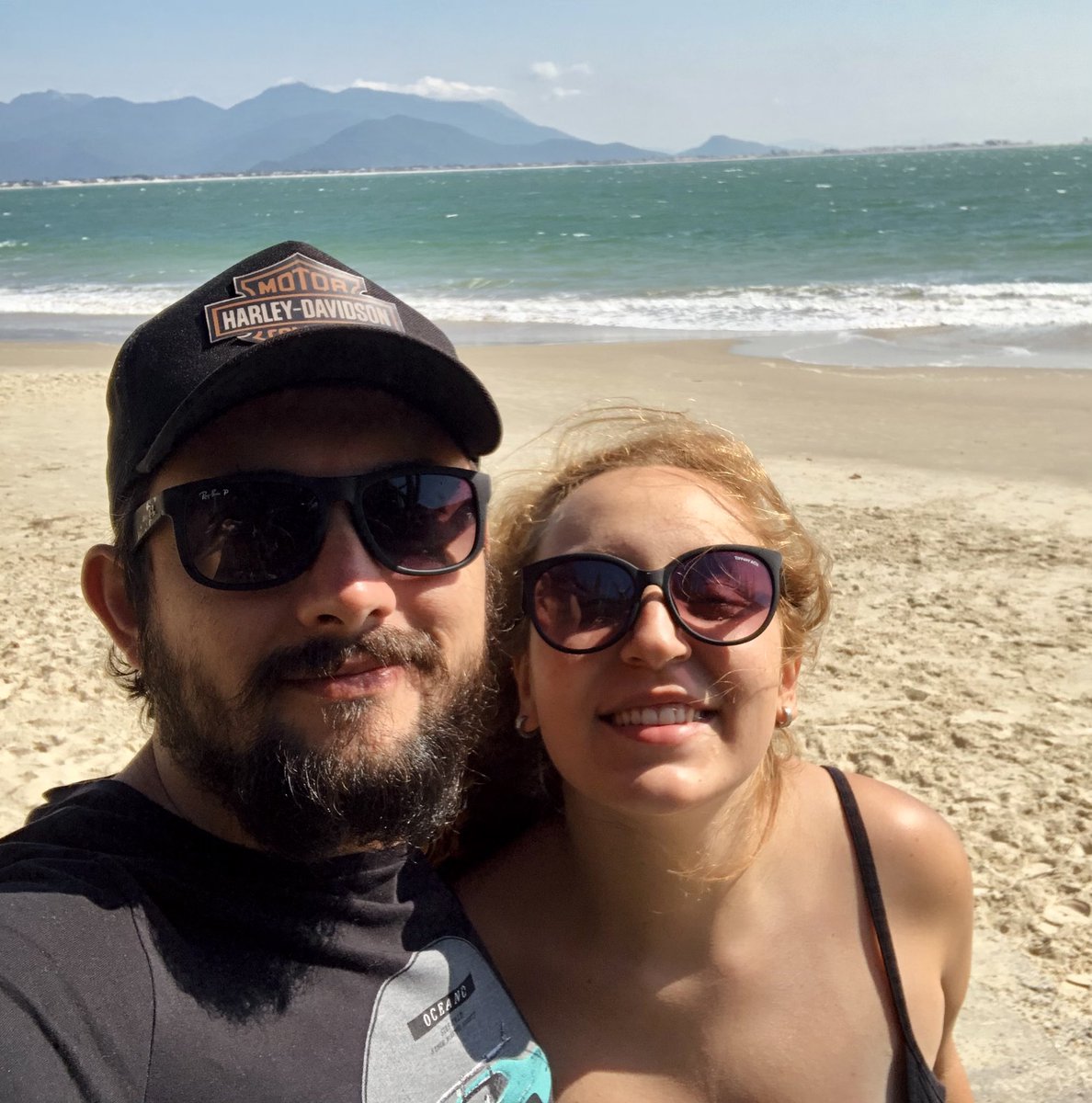 michhhh__'s tweet photo. oi gente quanto tempo sem aparecer por aqui… queria dizer que eu casei com esse homem ❤️ https://t.co/dzb6vGWGJn