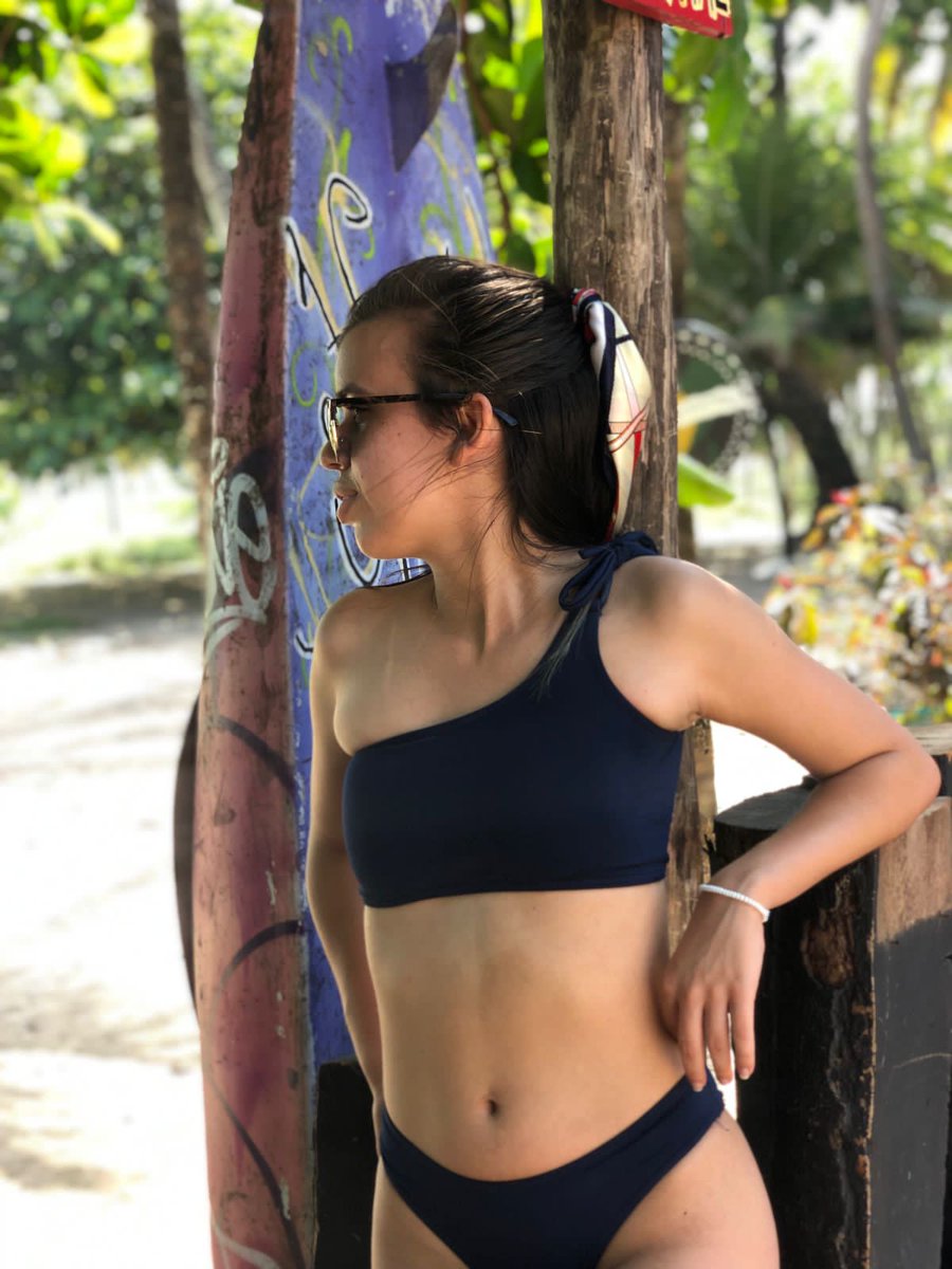 ismariaxx's tweet photo. a melhor coisa que eu fiz foi me determinar a ganhar alguns kilinhos.
Diferença entre outubro de 2021 x 2020 https://t.co/eySdJpWfH1