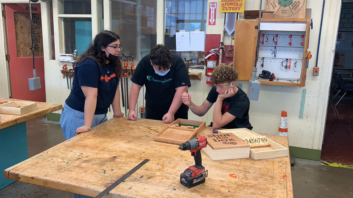 TechPcsd's tweet photo. Juliana is the champ #pshwoods https://t.co/mwN1MU8CIB