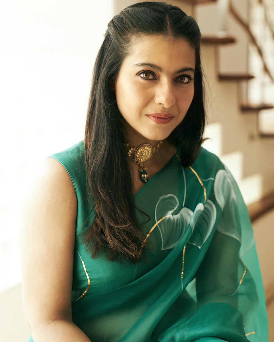 PeruKajol's tweet photo. Kajol for #Durgapuja #Day3 https://t.co/6y1lz3W4Pp