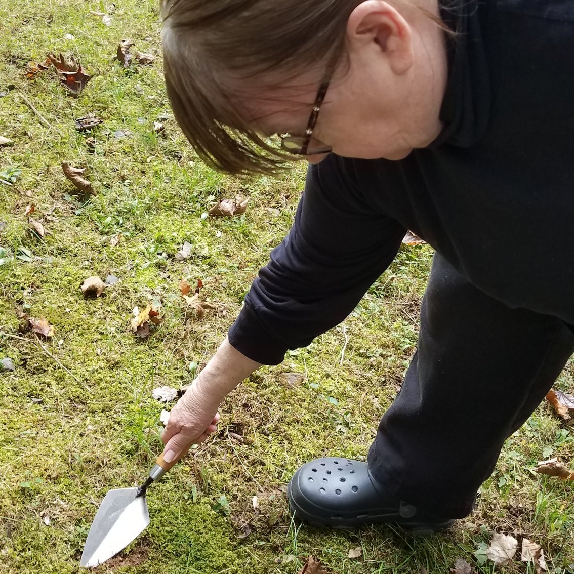 Assistant Curator of Archaeology Karen Flinn’s #FavoriteArchaeologyTool is the trowel. Similar to a garden trowel, with a metal blade &amp; wooden handle, it's used to uncover delicate artifacts while excavating a site. #IAD2021
