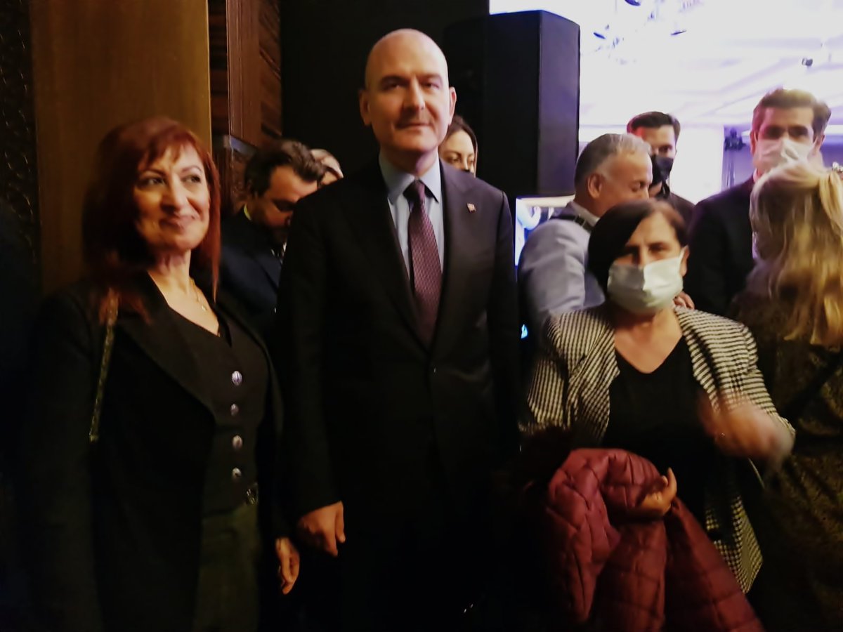İçişleri Bakanı Sn <a href="/suleymansoylu/">Süleyman Soylu</a> başkanlığında, Bakan yrd Sn.<a href="/mehmetersoy57/">Mehmet Ersoy🇹🇷</a>, Sivil Toplumla İlişkiler Gn Md Sn @erkankl69149317 katılımı ile akademisyenler, pek çok alanda faaliyet gösteren STK'lar ve benim de içinde bulunduğum''Sivil Toplum İstişare Kurulu'' toplantısı yapıldı+
