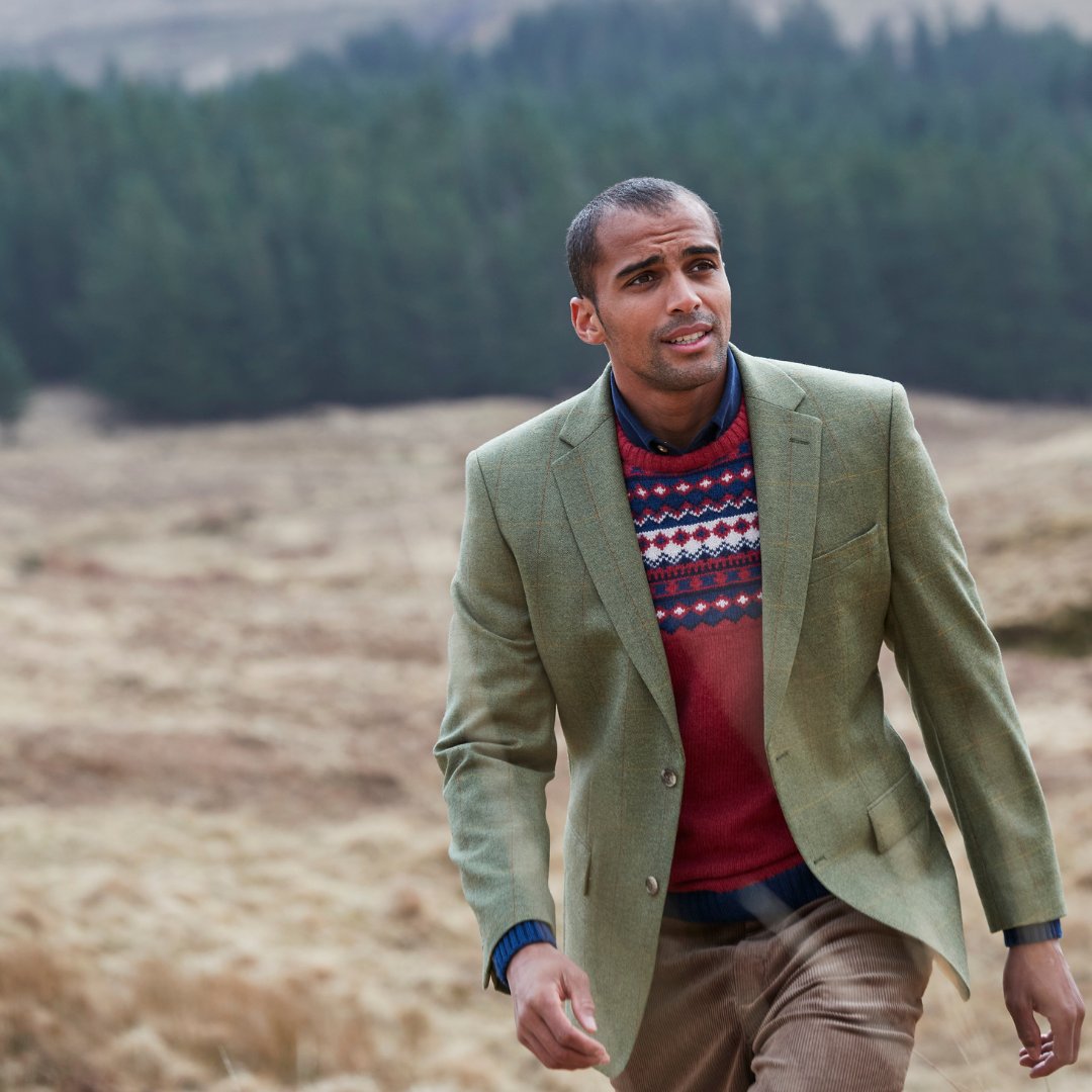 brooktaverner's tweet image. On a wilderness expedition or working from home, there's no excuse for not looking your best... 

brooktaverner.co.uk

#helsinki #tweedstyle #subtlecheck #tweedpattern #heavyfabric #whistler #fairisle #knitwear #chinostyle #smartcasual #afterworkdrinks #wfh #noexcuse