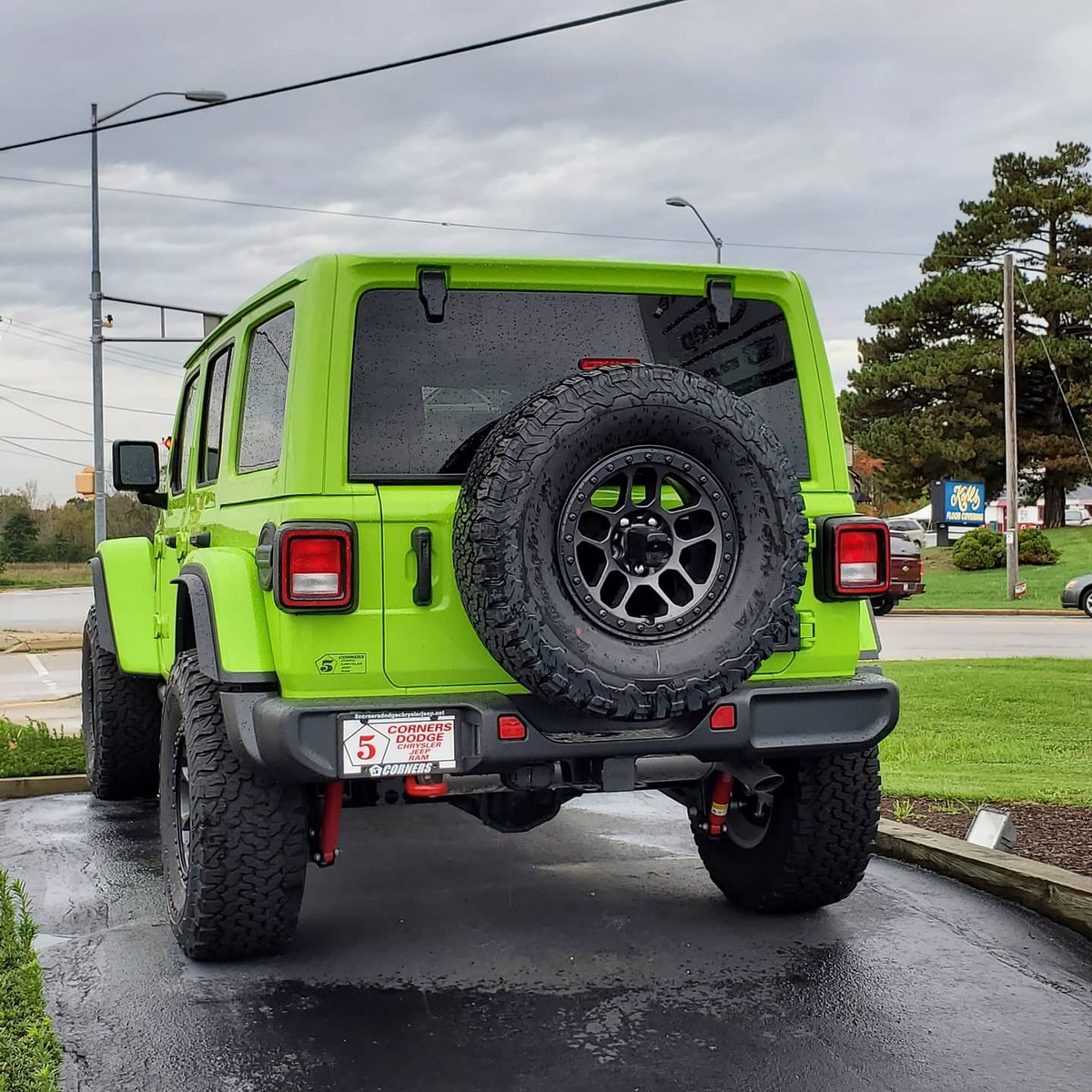 Acornwerx's tweet photo. Gecko green is back baby! Such an awesome color. With factory beadlocks. 😲
.
#Geckogreen #Geckogreenjeep #Geckojeep #GeckoJL #Geckojlu #geckowrangler #Geckojeepjl #geckowranglerjl #jeeplife #jeepnation #jeepfamily #jeepjl #jeepjlu #jeepjlurubicon #jeepjlrubicon #jeepbeadlocks https://t.co/jg6bP2oeRP