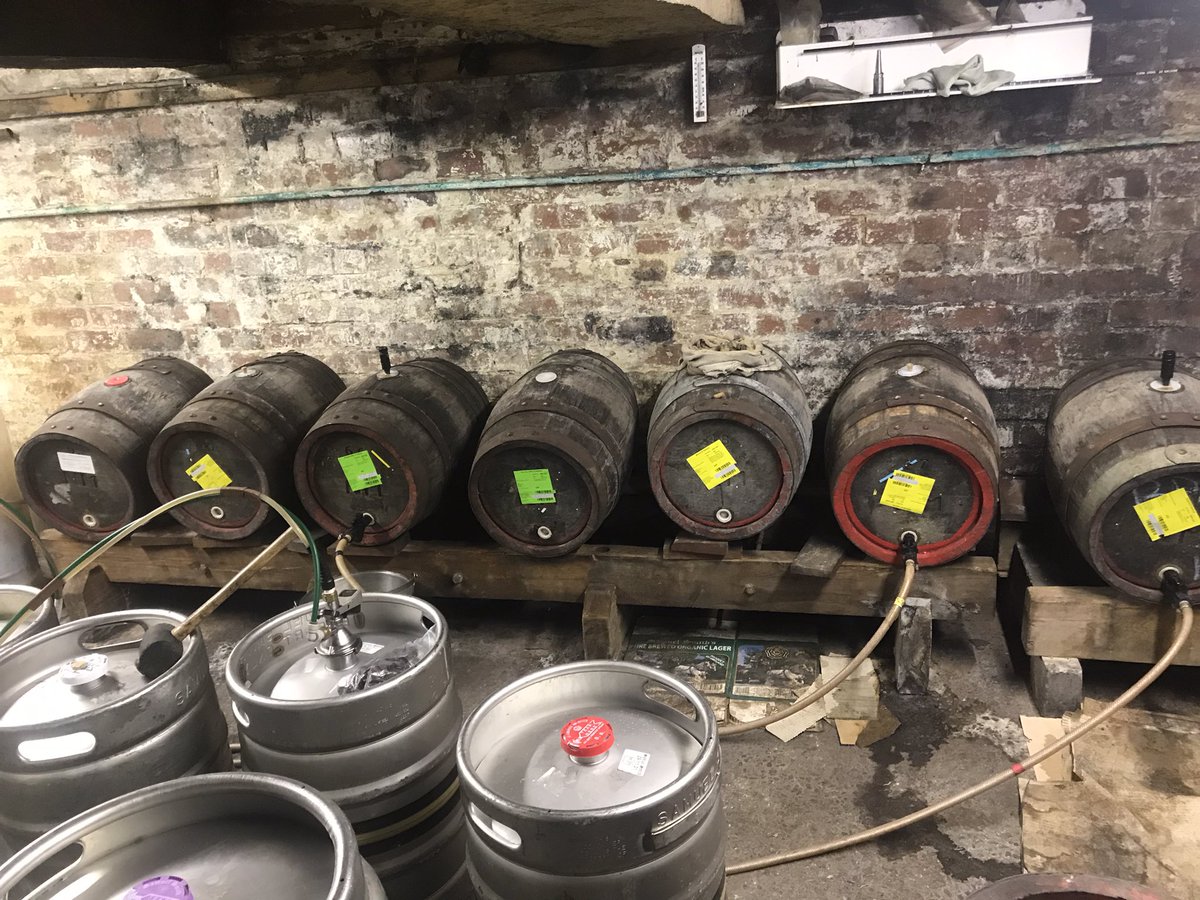 TheJunctionCas's tweet photo. What do you do when #coopers come for a visit You do the wright thing &amp; let them taste the difference wood makes to #beer I don’t believe I seen as many coopers together @AlastairSimms thanks for dropping in https://t.co/R0pbx9yUGi