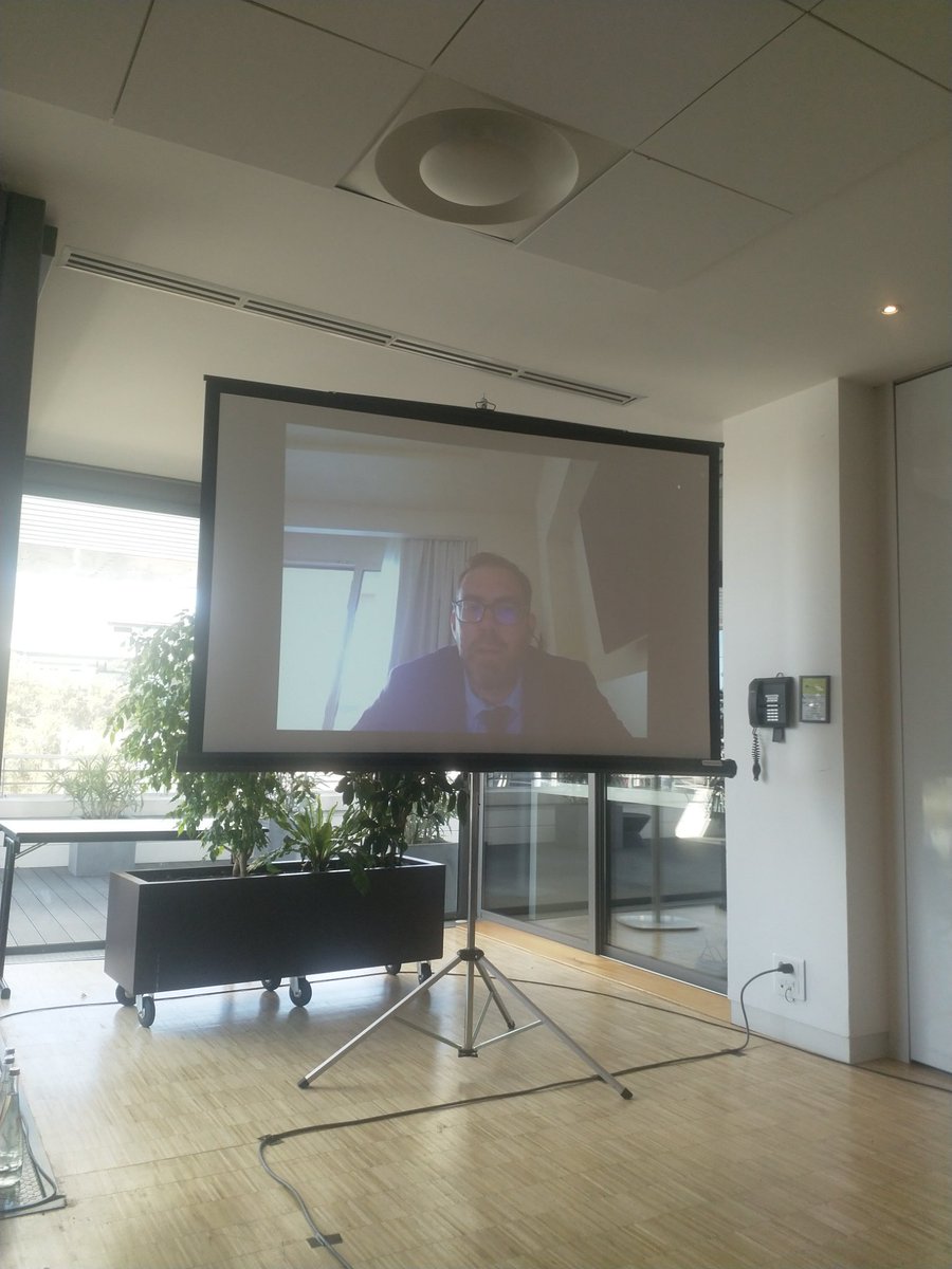 cnll_fr's tweet photo. "il faut que l'Etat utilise quasi systematiquement le logiciel libre" @platombe au @BBoostCon https://t.co/M9jSQ4D4g6