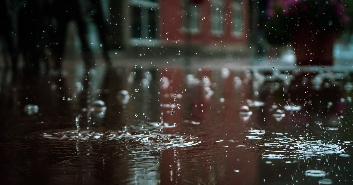 ACAluxembourg's tweet photo. [Communiqué] 🌧️ 6300 victimes indemnisées
Les assureurs dressent le bilan trois mois après les inondations au Luxembourg.
https://t.co/fPl0ISvXbS
#Luxembourg #Assurances #Inondations https://t.co/TAVcE33A03