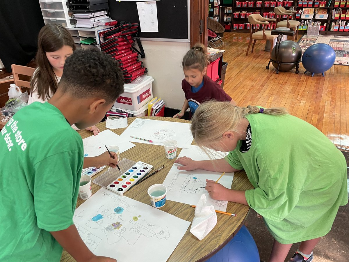 Russell3TV's tweet photo. Cartographers at work! #wearetuskyvalley https://t.co/UnPppkgFIQ