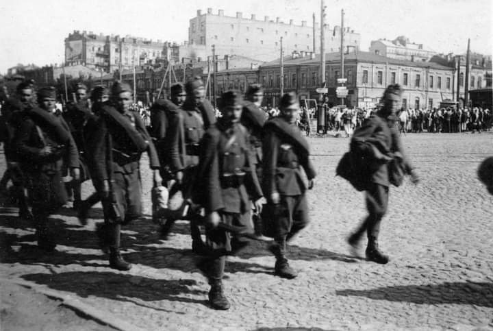Первый захват киева. Киев 1942 год оккупация. Киев в оккупации фото. Зоргенау.
