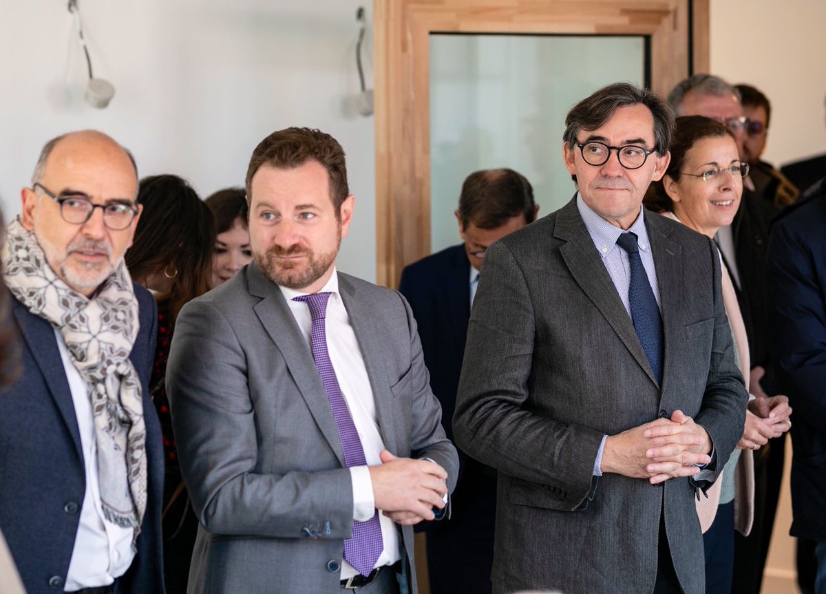 #CULTURE 🖍️ Inauguration des Tissages à Caudebec-les-Elbeuf
L'ancienne usine de textile des Tissages de Gravigny abrite dorénavant les élèves de l'école d'arts graphiques Laniméa, une reconversion réussie pour cette friche industrielle.