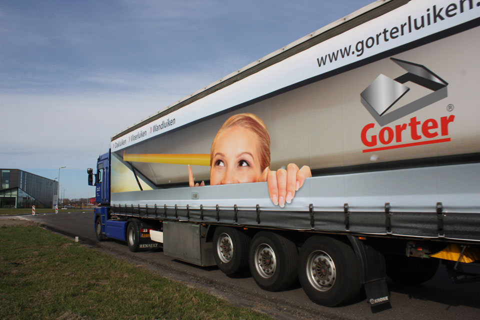 GorterGroup's tweet image. Daar waar anderen lange levertijden hebben, leveren wij al binnen 24 uur! Gorter® dakluiken en vloerluiken dírect uit eigen voorraad.
#ExpressLevering #DakLuiken #VloerLuiken