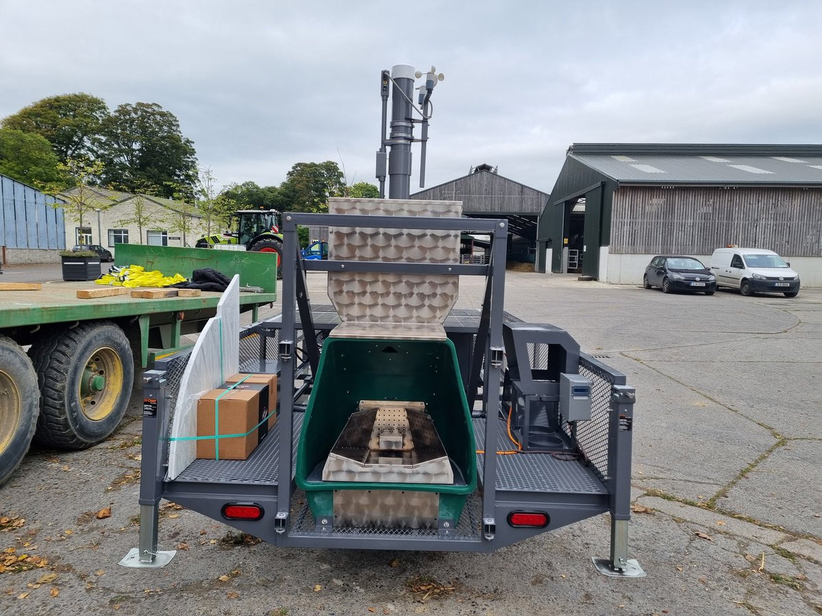 PallasTb's tweet photo. I'm delighted to say that the last of our 4 @CLockLivestock GreenFeed units are unloaded @ucdlyonsfarm .this equipment is funded by @Entirl in collaboration with @TerranutriTECH @bioatlantis @MoonsystD https://t.co/4ptuMsm0N8