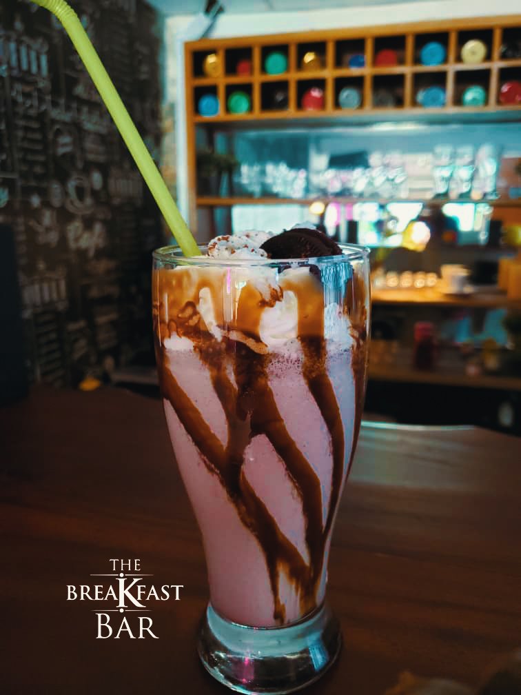 break_fastbar's tweet photo. FUN FACT: A Breakfast Bar SHAKES a day, takes all the STRESS AWAY. #WeCare COME #BreakfastWithUs ❤️💃🕺🏿 https://t.co/z7S03egoAA