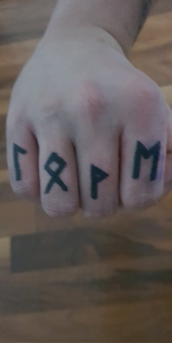 Bjørn (@waffel__monster) on Twitter photo 