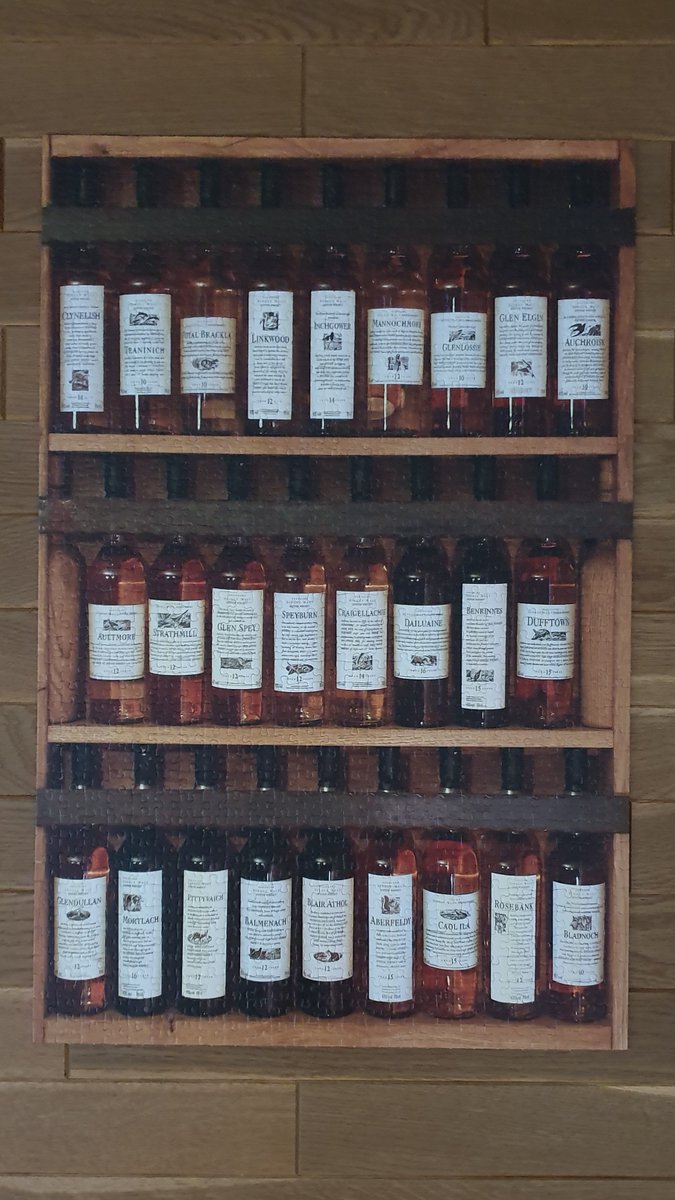 Puzziest's tweet image. Bottles of whisky - 1000 pcs jigsaw puzzle