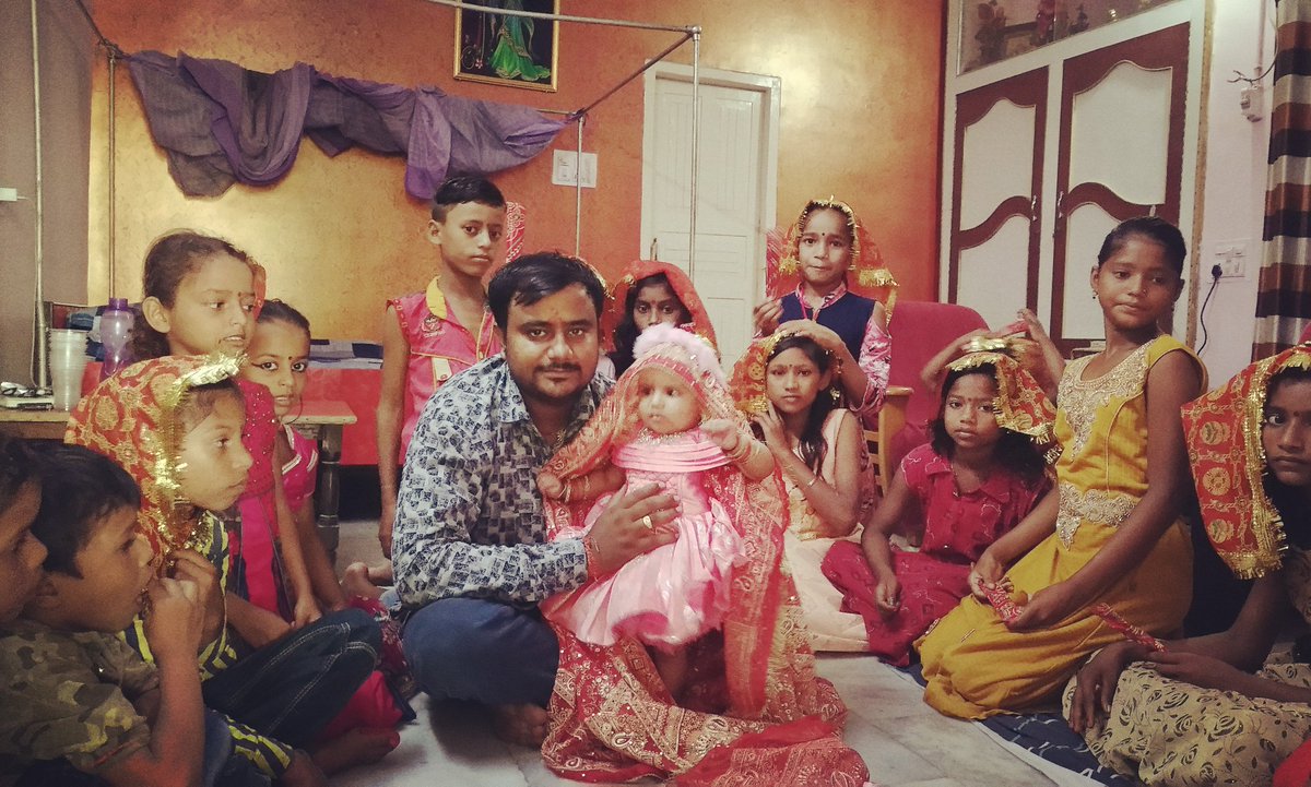 SumitSi95612011's tweet photo. महानवमी के पावन पर्व की ह���र्दिक शुभकामनाएँ। माँ सिध्दिदात्री सबका कल्याण करें।
#KanyaPujan #kanyapuja #Navratri https://t.co/6TyMHcGf1U