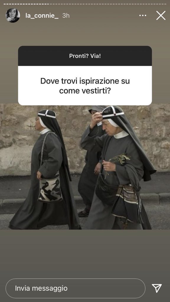 Silvia72011422's tweet photo. Buonasera solo a @La_Connie_ https://t.co/byCMjTM3rh