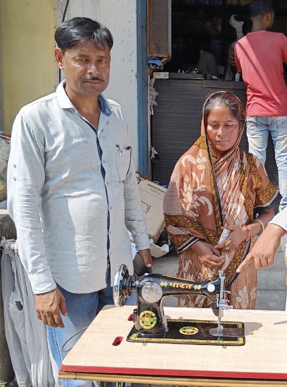 AIF provided sewing machine to Meera Devi  from Old Khagra Ward no 20  #Kishanganj under #livelihoodsupport program.She lost her husband  who was the sole bread earner.This support will help her and her children live life with dignity.