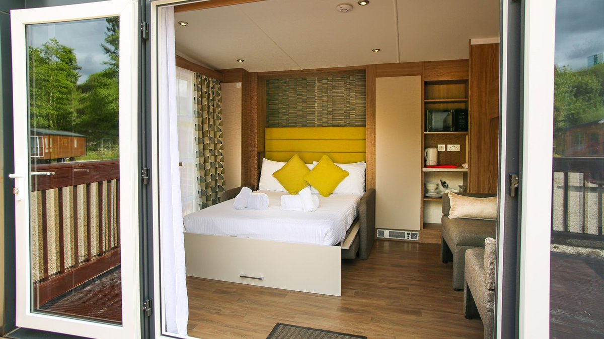 🍂Book your half term autumn adventure!
There's never been a better time for you and the family to experience the beautiful Loch Ness. See our latest availability and book securely online👉bit.ly/30ry4y0
#LochNessHighlandResort #LochNessLodges #LochNess #Autumn #HalfTerm