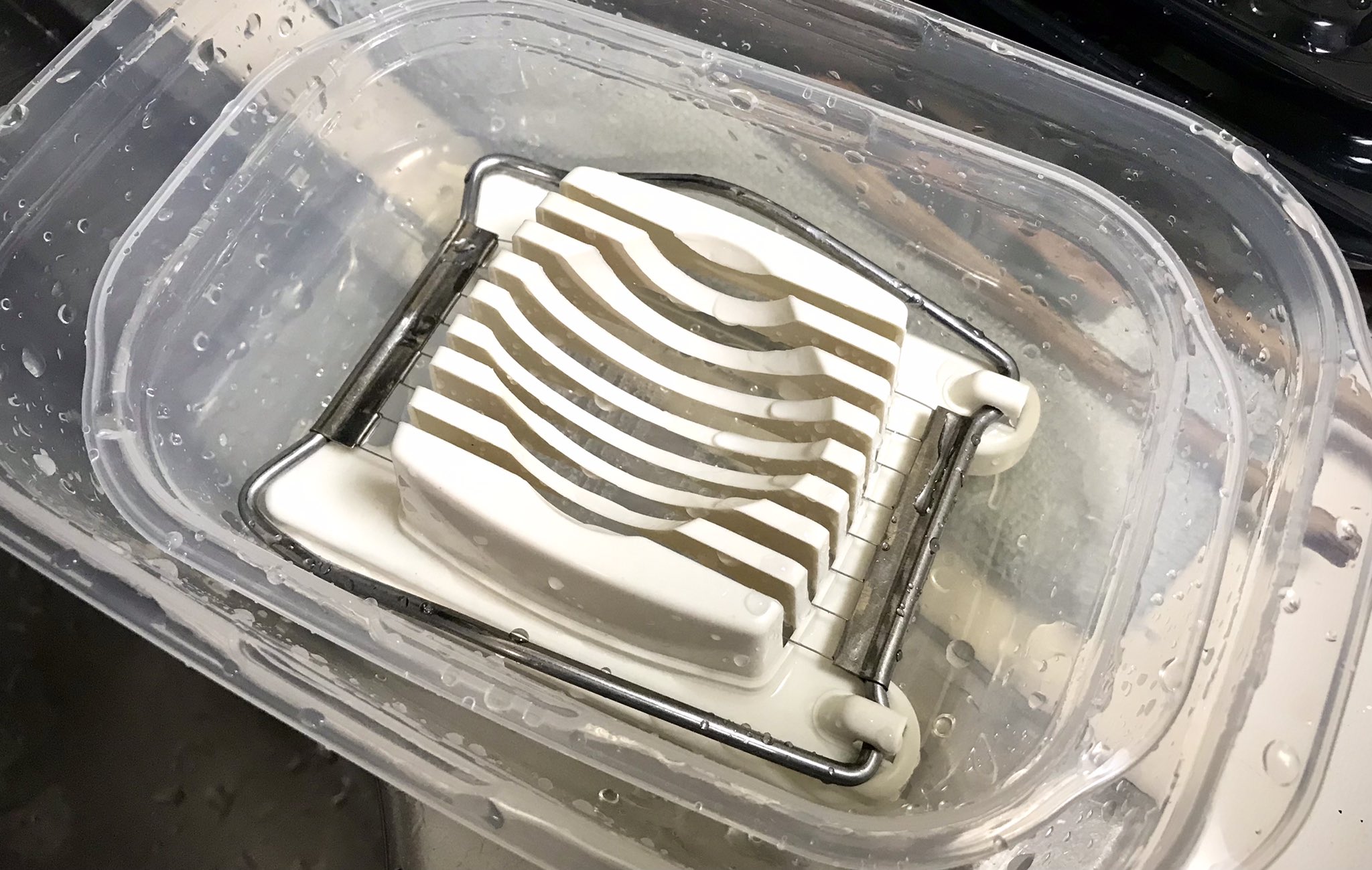 ひよこまめ雑貨店 これの名称がわからなくて 卵ギロチン って言ったら夫に復唱された T Co Dvz29j66qi Twitter