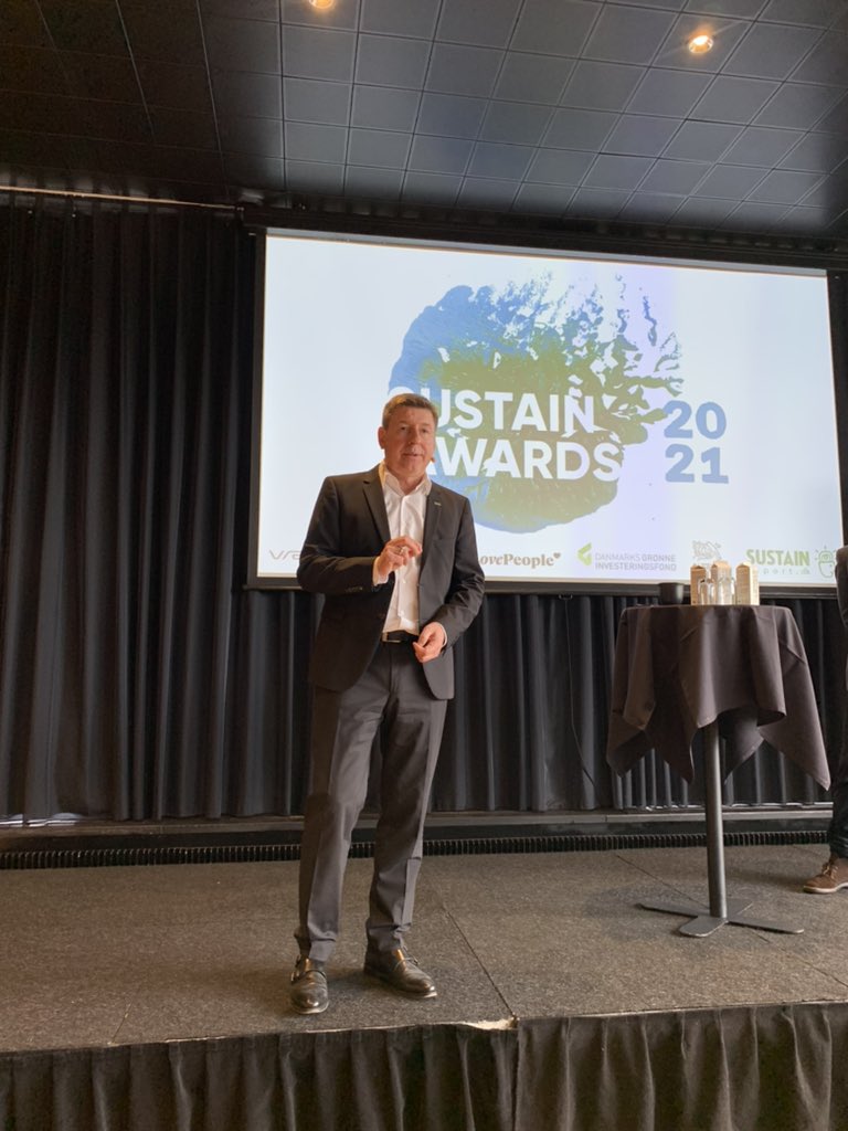 IngridReumert's tweet photo. “Governments have to demand CO2 reduced products for big infrastructure projects” CEO @FLSmidth #sustainability @sustainreport https://t.co/VPtMnZucuG